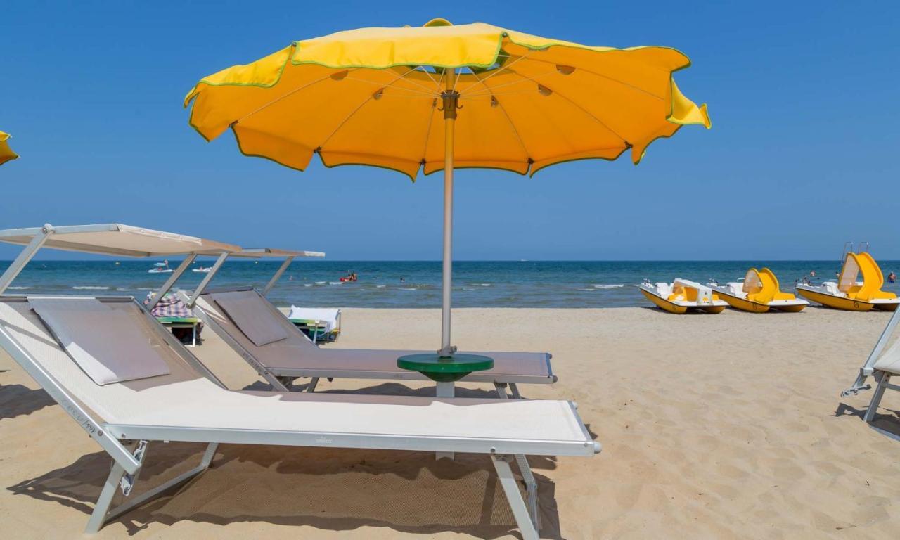 Hotel Villa Rinaldini Римини Екстериор снимка