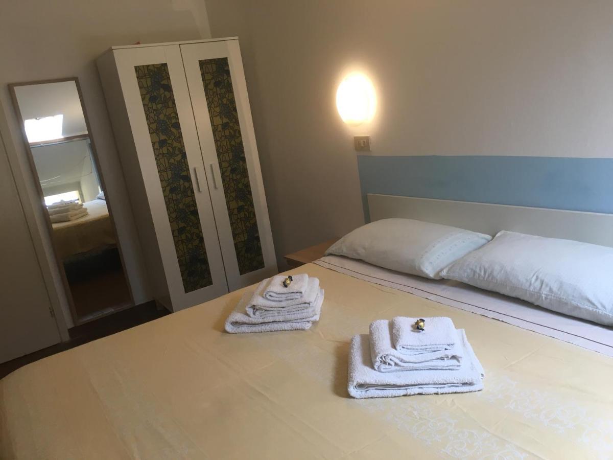 Hotel Villa Rinaldini Римини Екстериор снимка